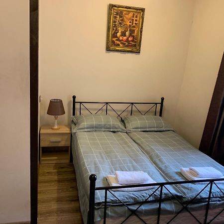 Shara Talyan Guest House & Tours Erevan Exterior foto
